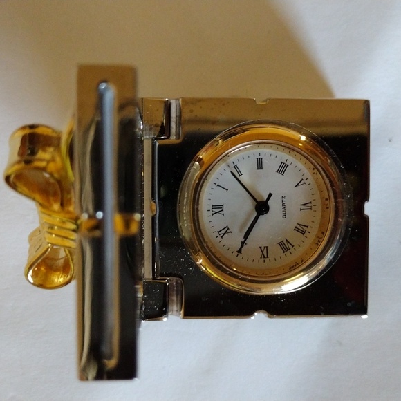 Classe Small Gift Box Clock with Picture Frame in a Black Lined Gift Box - Picture 4 of 10